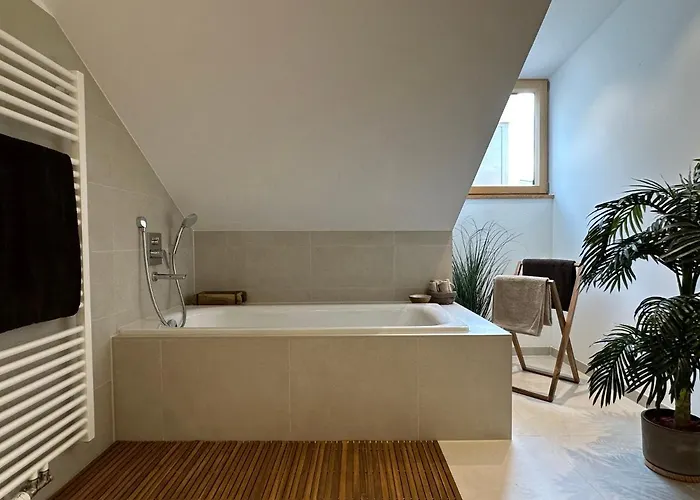 Apartment Trulyspace - Direkt Am Rathausplatz, Dachterrasse Mit Blick Auf Perlachturm, Garage, Fahrstuhl Augsburg